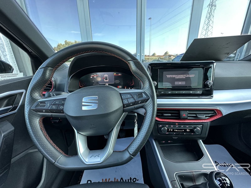 SEAT Arona usata a Livorno (14)