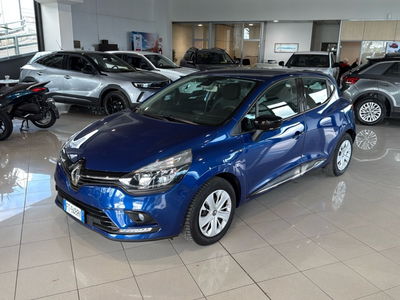Renault Clio TCe 12V 75 CV 5 porte Moschino Zen del 2019 usata a Faenza