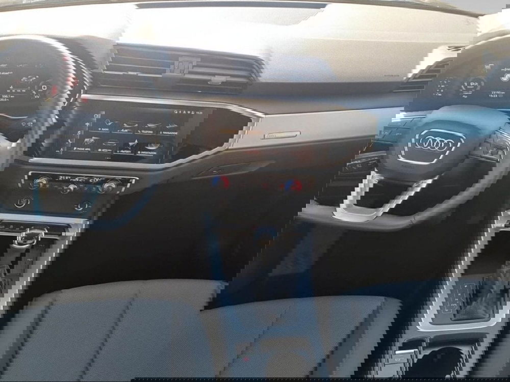 Audi Q3 Sportback usata a Livorno (10)