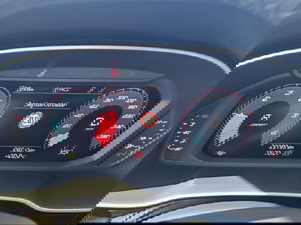 Audi Q3 Sportback usata a Livorno (8)