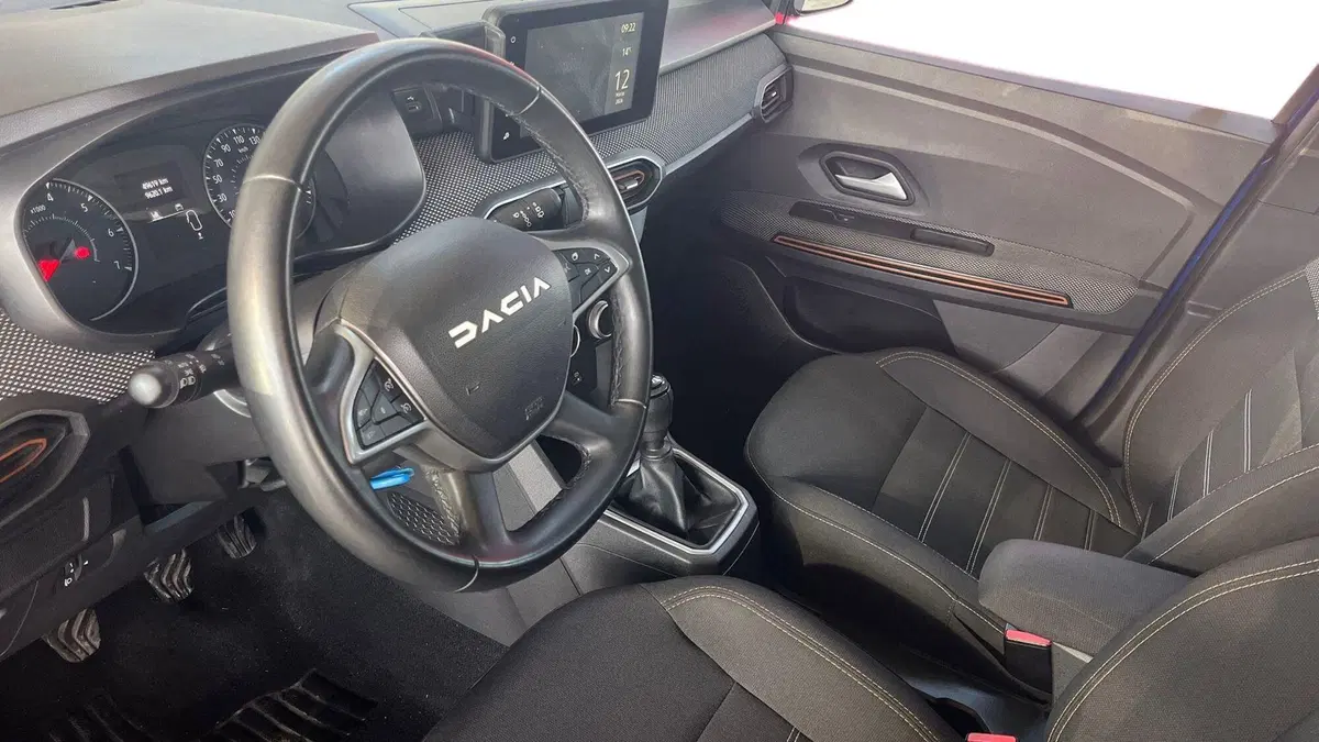 Dacia Sandero usata a Catania (10)