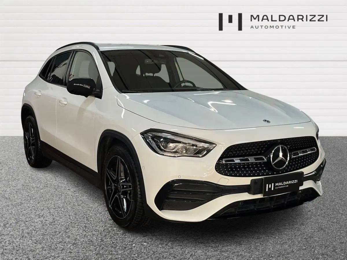 Mercedes-Benz GLA SUV usata a Bari