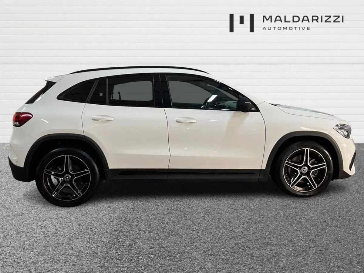 Mercedes-Benz GLA SUV usata a Bari (5)