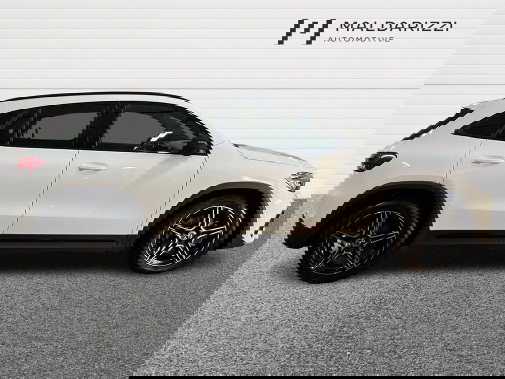 Mercedes-Benz GLA SUV usata a Bari (5)