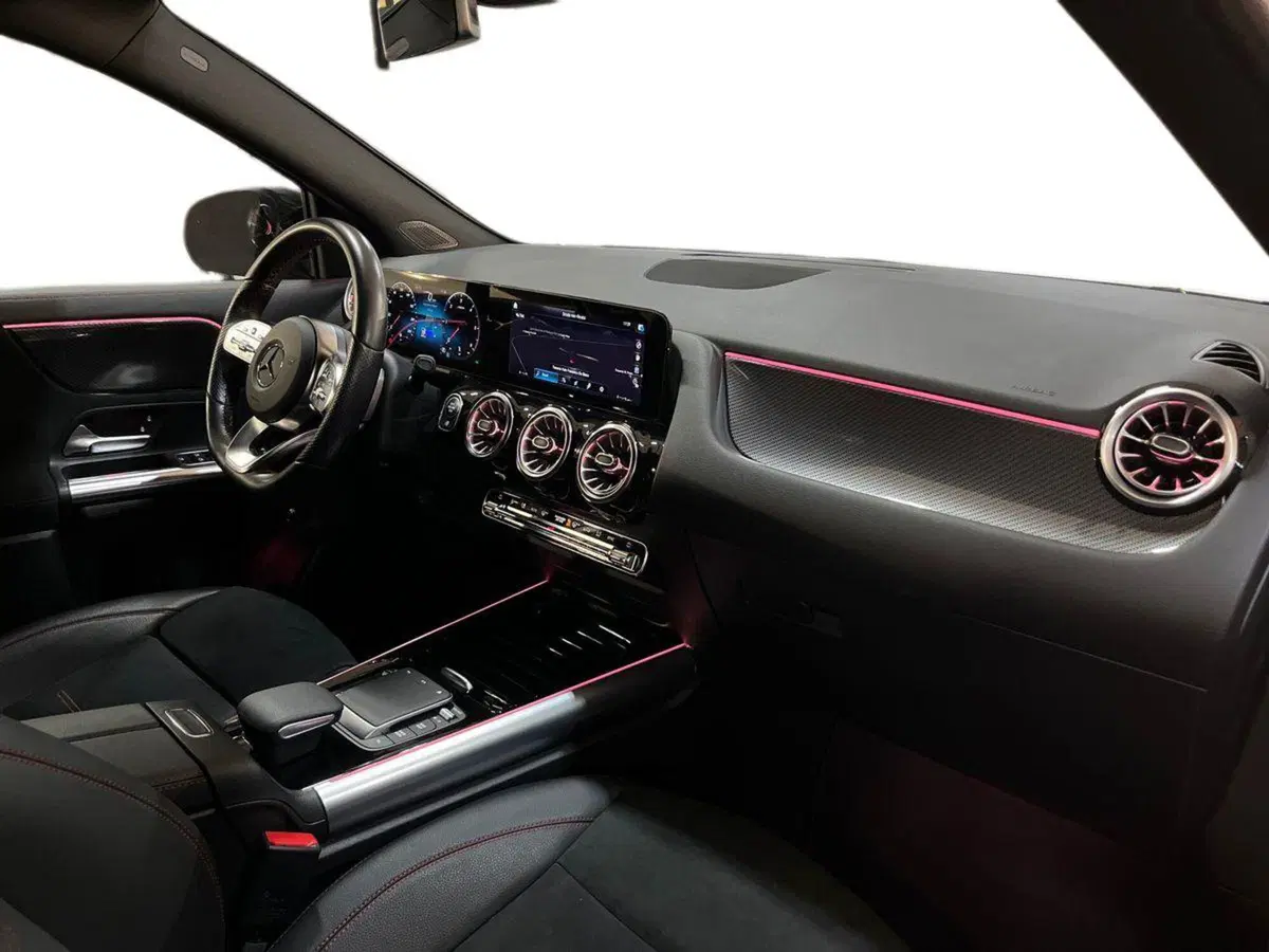 Mercedes-Benz GLA SUV usata a Bari (9)