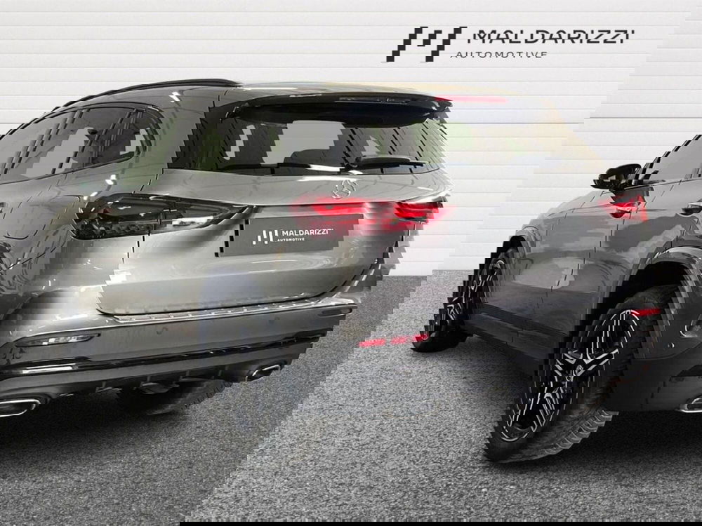 Mercedes-Benz GLA SUV usata a Bari (4)