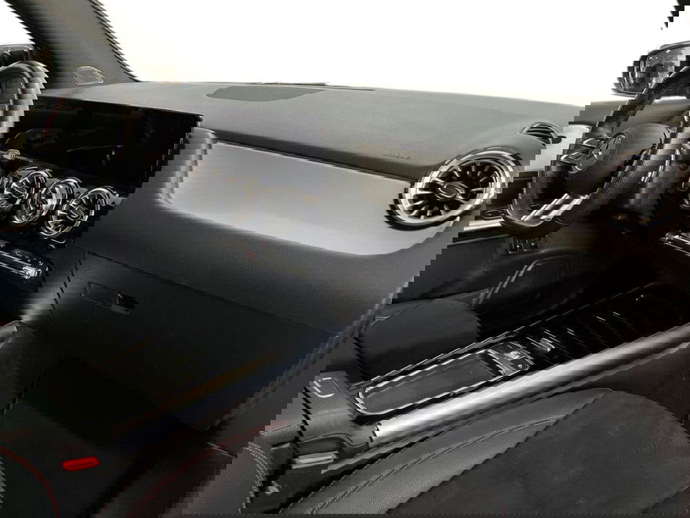 Mercedes-Benz GLA SUV usata a Bari (9)