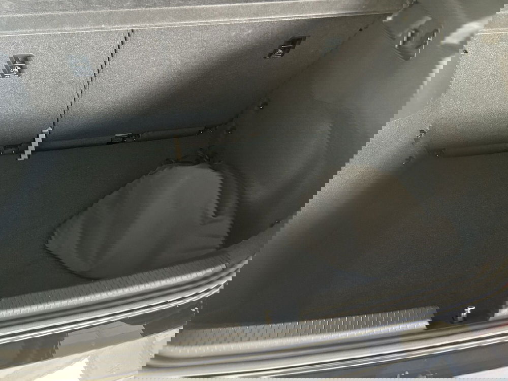 Cupra Born usata a Ferrara (14)