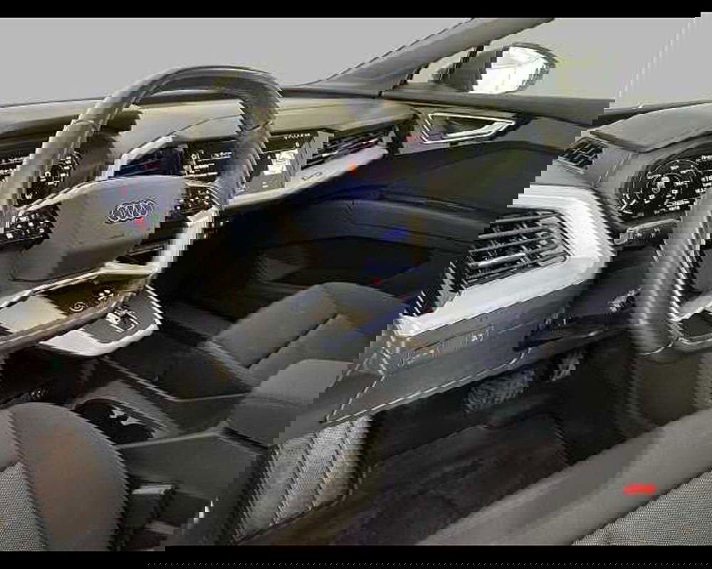 Audi Q4 usata a Roma (10)