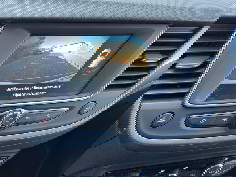 Opel Crossland usata a Ferrara (13)