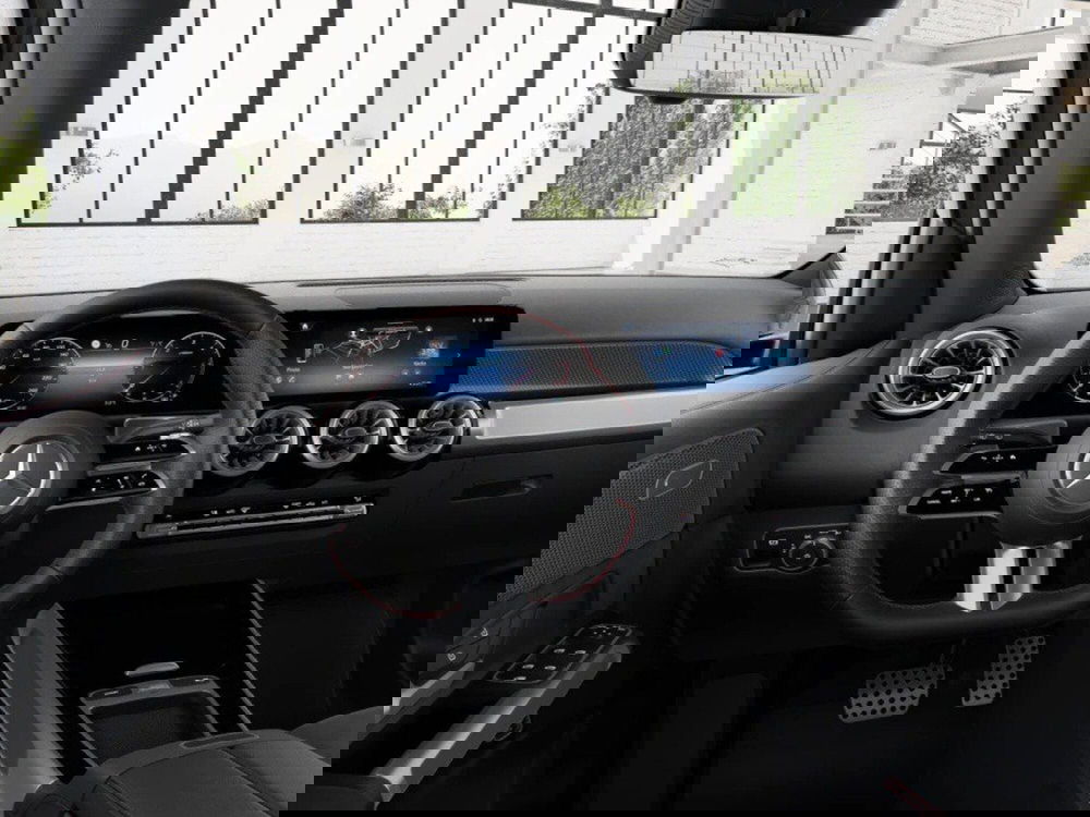 Mercedes-Benz GLB nuova a Ancona (10)