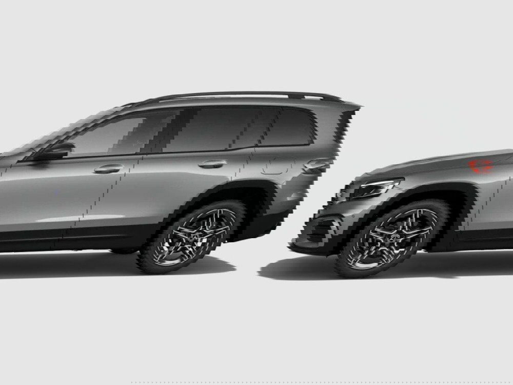 Mercedes-Benz GLB nuova a Ancona (2)