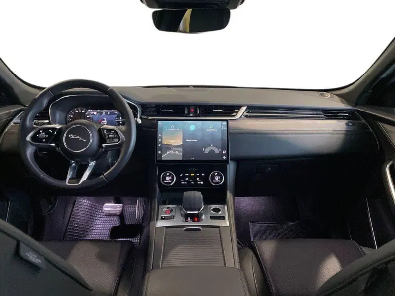 Jaguar F-Pace usata a Ancona (10)
