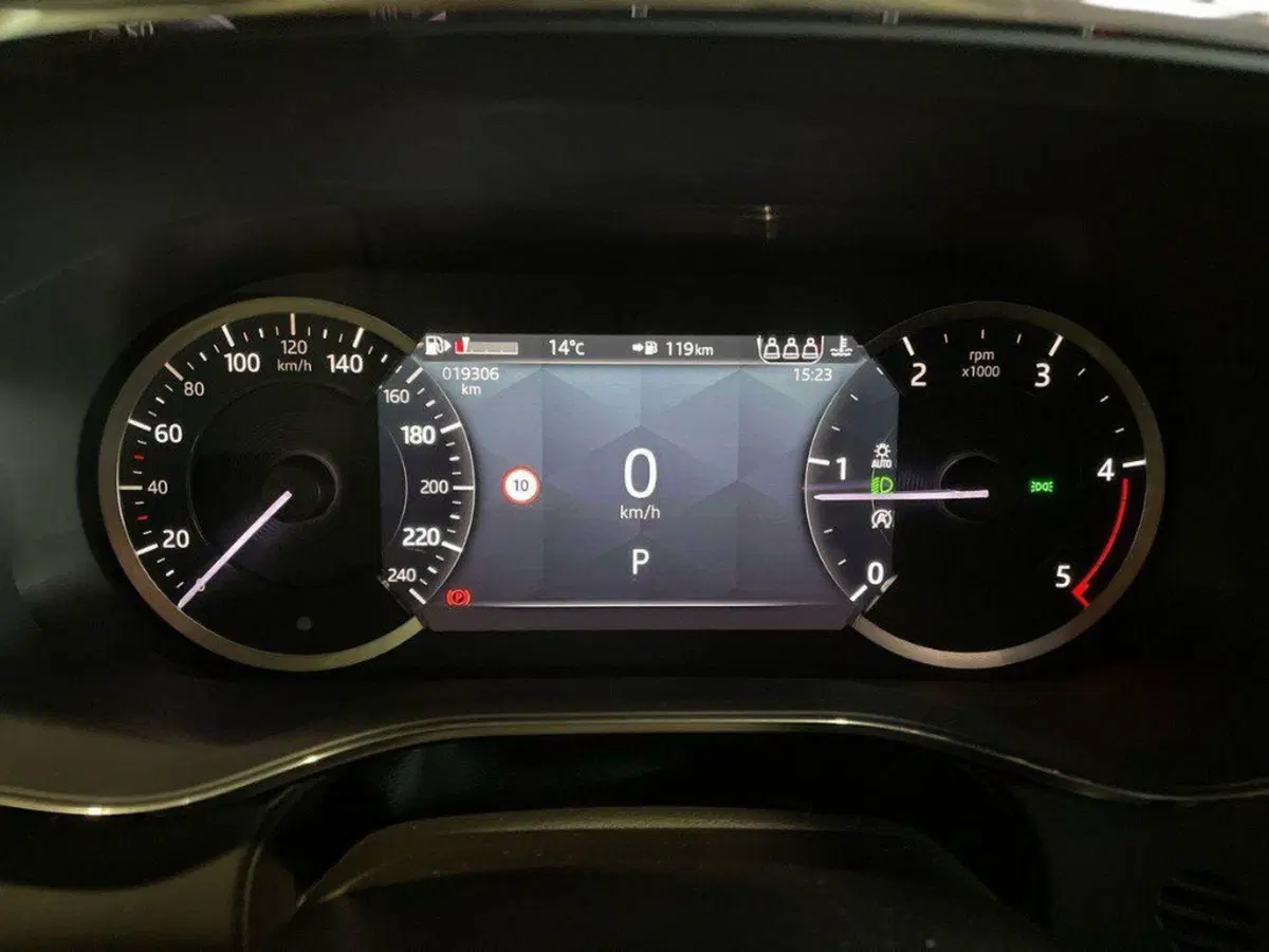 Jaguar F-Pace usata a Ancona (9)