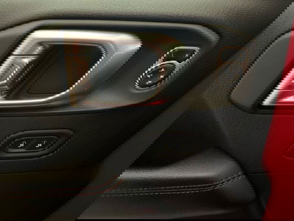 Jeep Wrangler usata a Ancona (17)