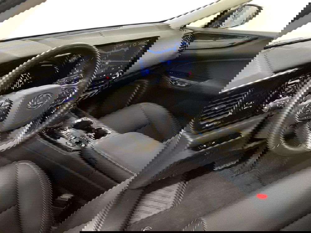 Lexus NX usata a Macerata (11)