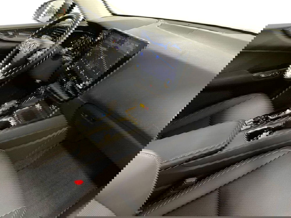 Lexus NX usata a Macerata (8)