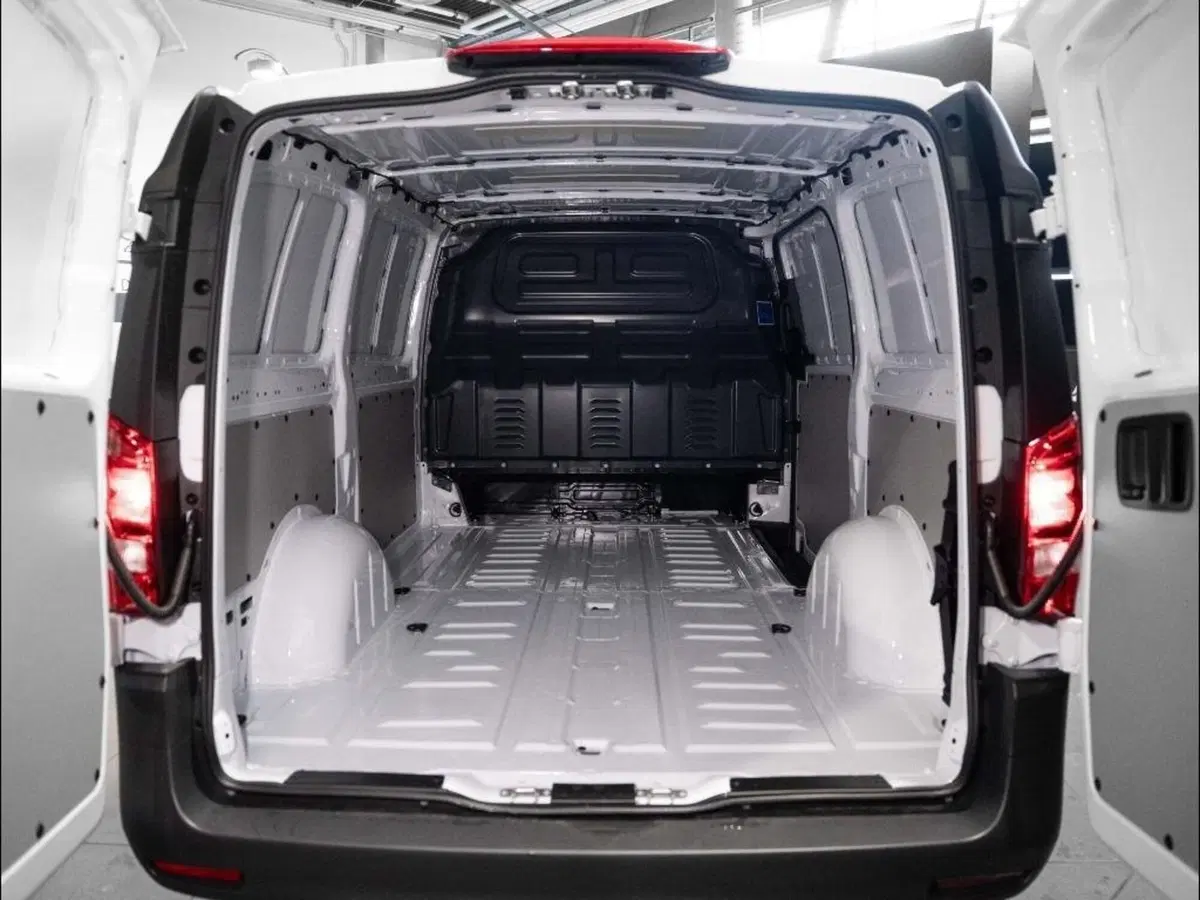 Mercedes-Benz Vito nuova a Ancona (10)