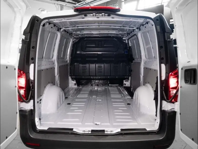 Mercedes-Benz Vito nuova a Ancona (10)