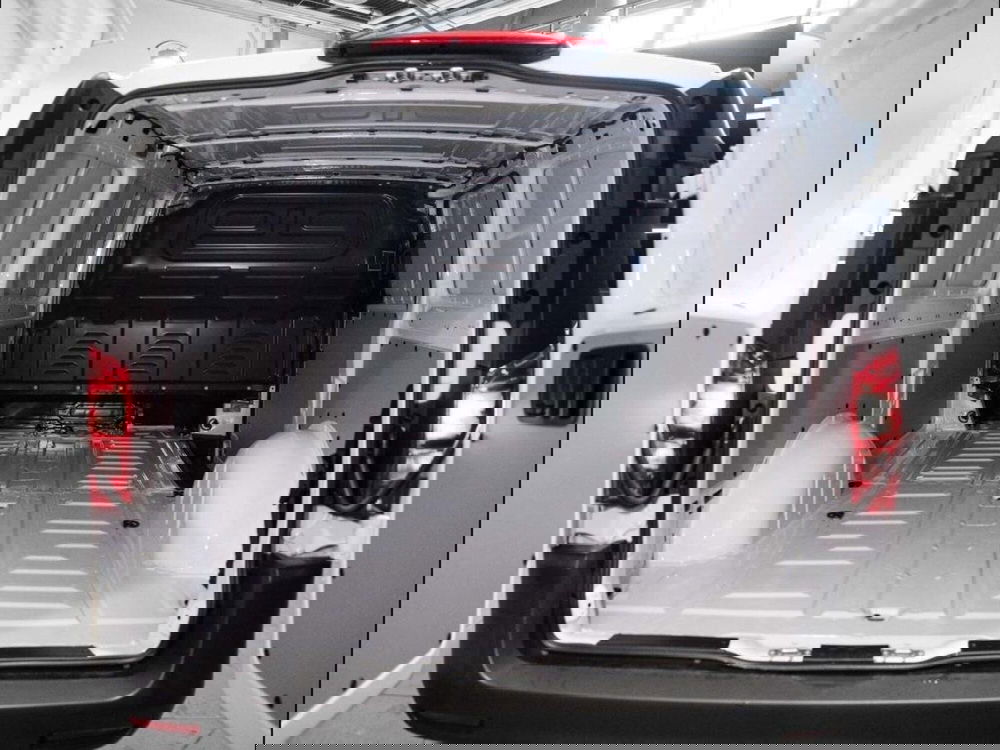 Mercedes-Benz Vito nuova a Ancona (10)