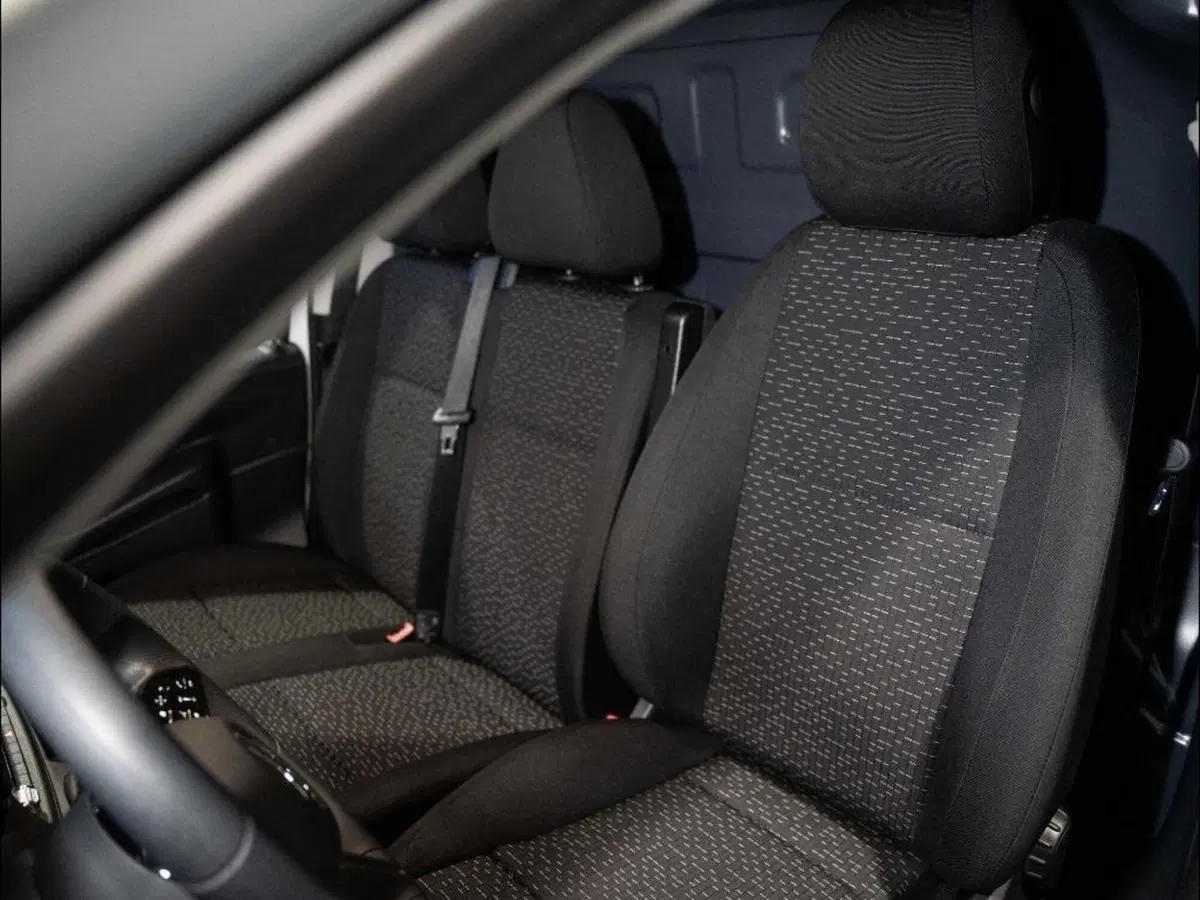 Mercedes-Benz Vito nuova a Ancona (11)