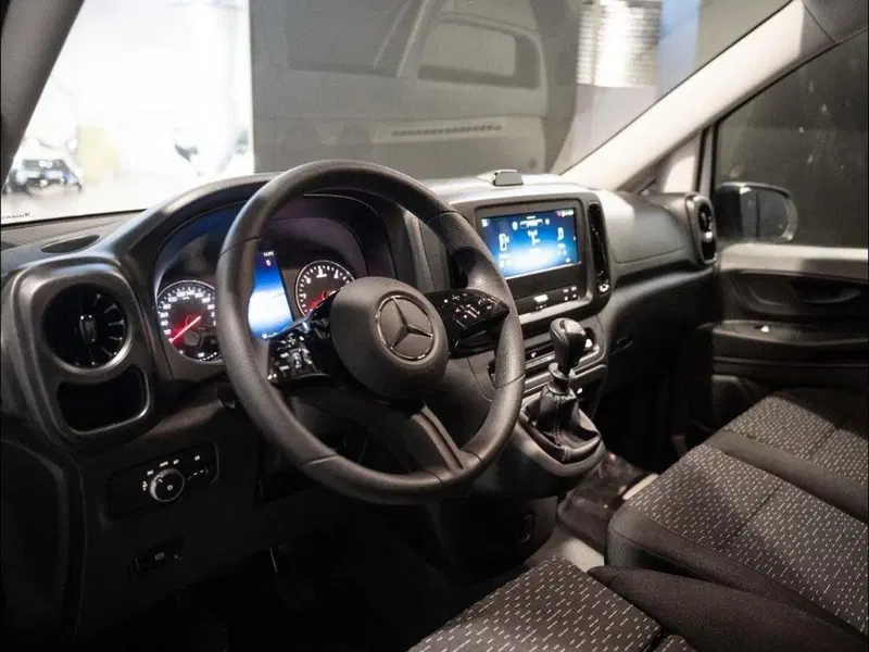 Mercedes-Benz Vito nuova a Ancona (12)