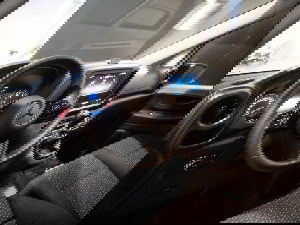 Mercedes-Benz Vito nuova a Ancona (12)