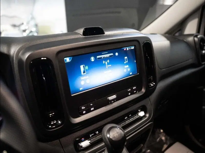 Mercedes-Benz Vito nuova a Ancona (13)