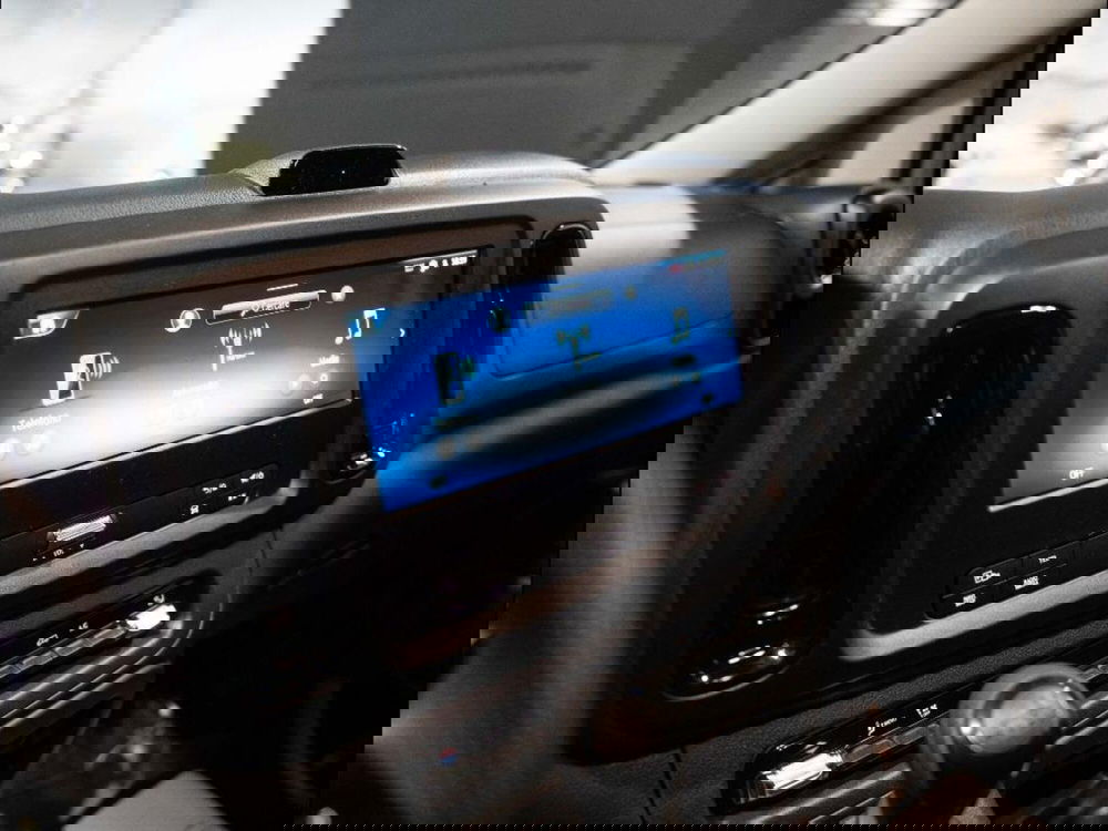 Mercedes-Benz Vito nuova a Ancona (13)