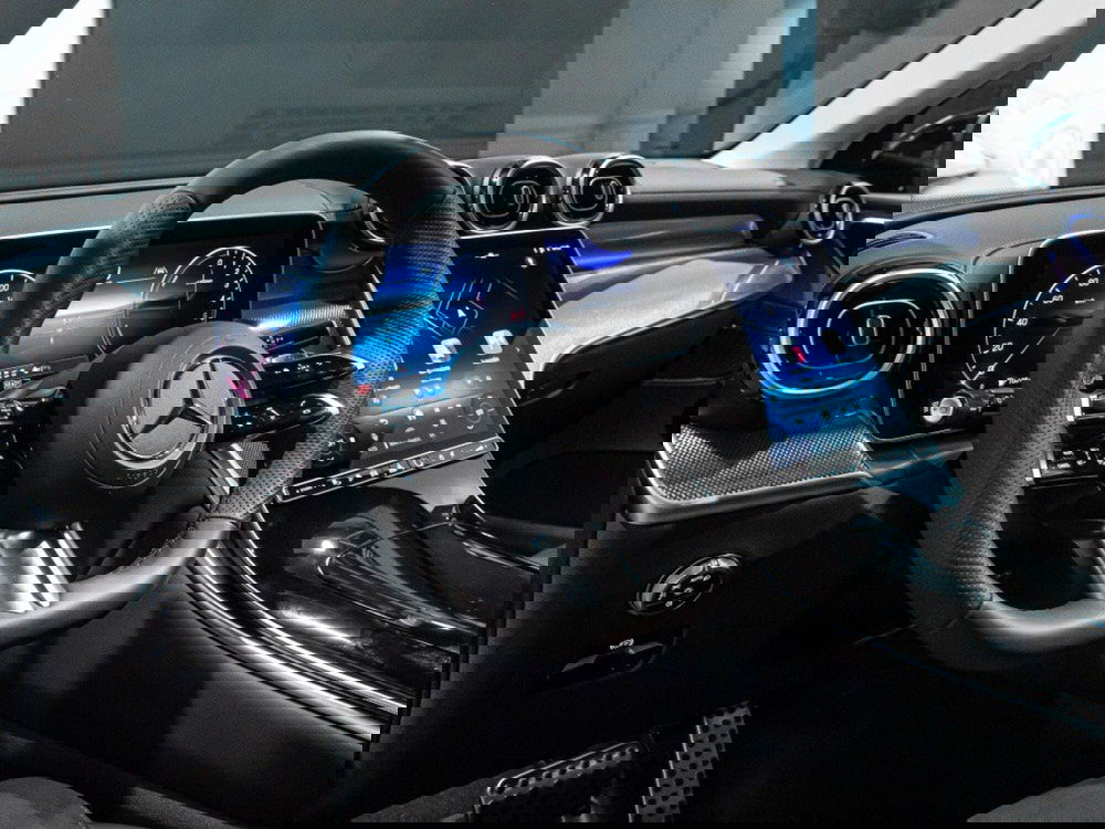 Mercedes-Benz GLC nuova a Ancona (14)