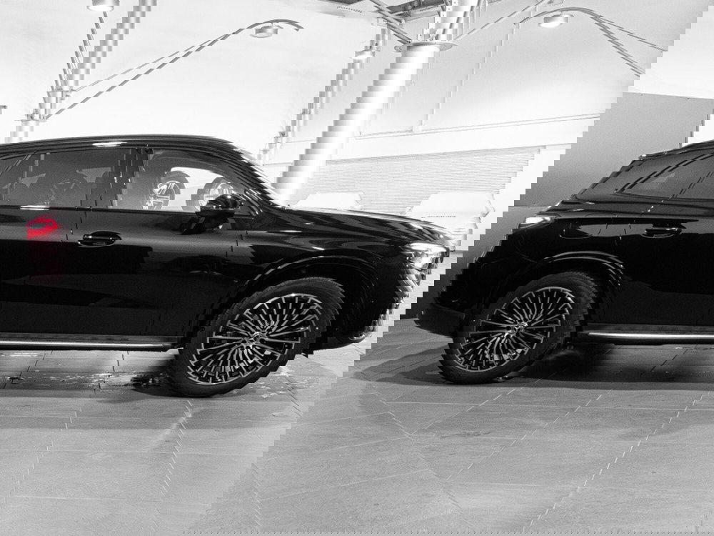 Mercedes-Benz GLC nuova a Ancona (4)