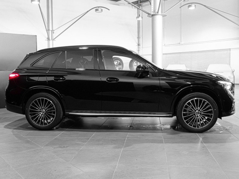Mercedes-Benz GLC nuova a Ancona (4)