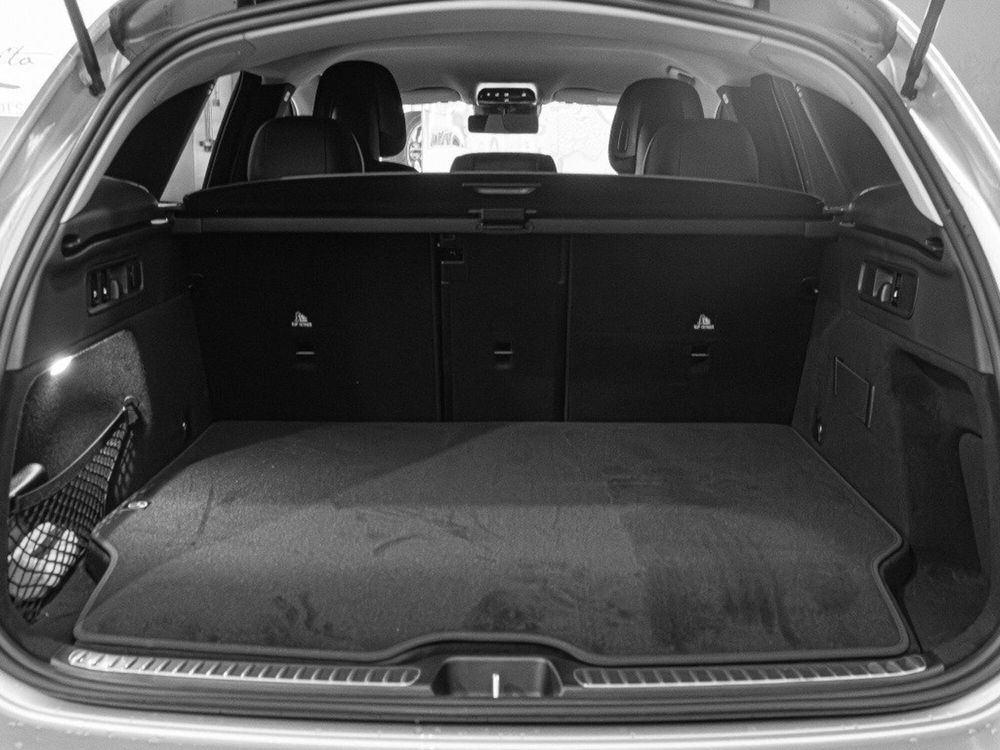 Mercedes-Benz GLC nuova a Ancona (12)