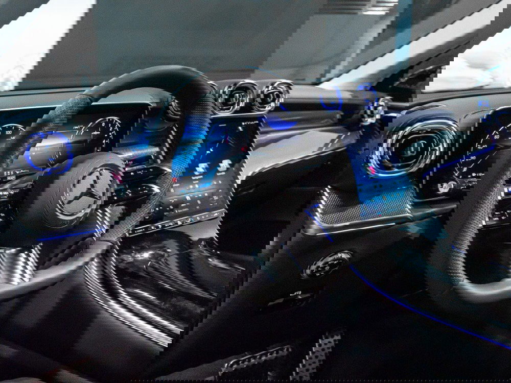 Mercedes-Benz GLC nuova a Ancona (14)