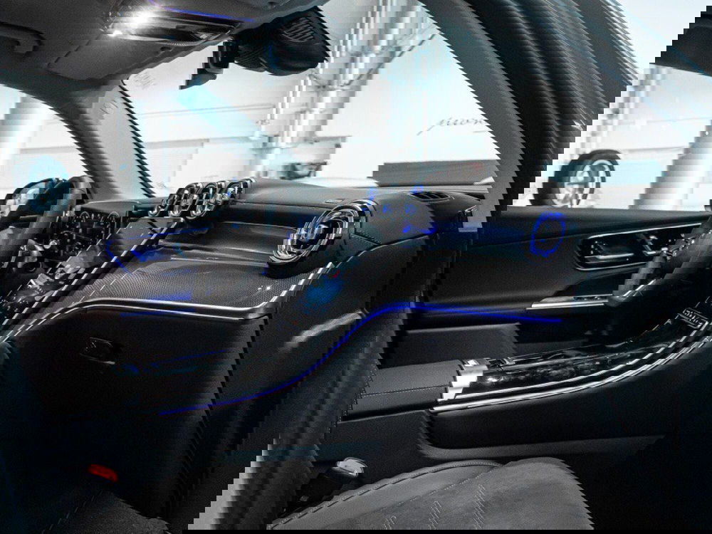 Mercedes-Benz GLC nuova a Ancona (17)