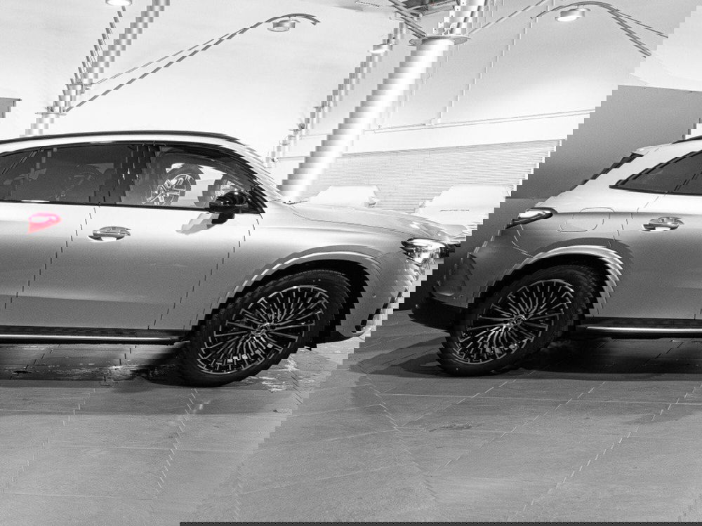 Mercedes-Benz GLC nuova a Ancona (4)