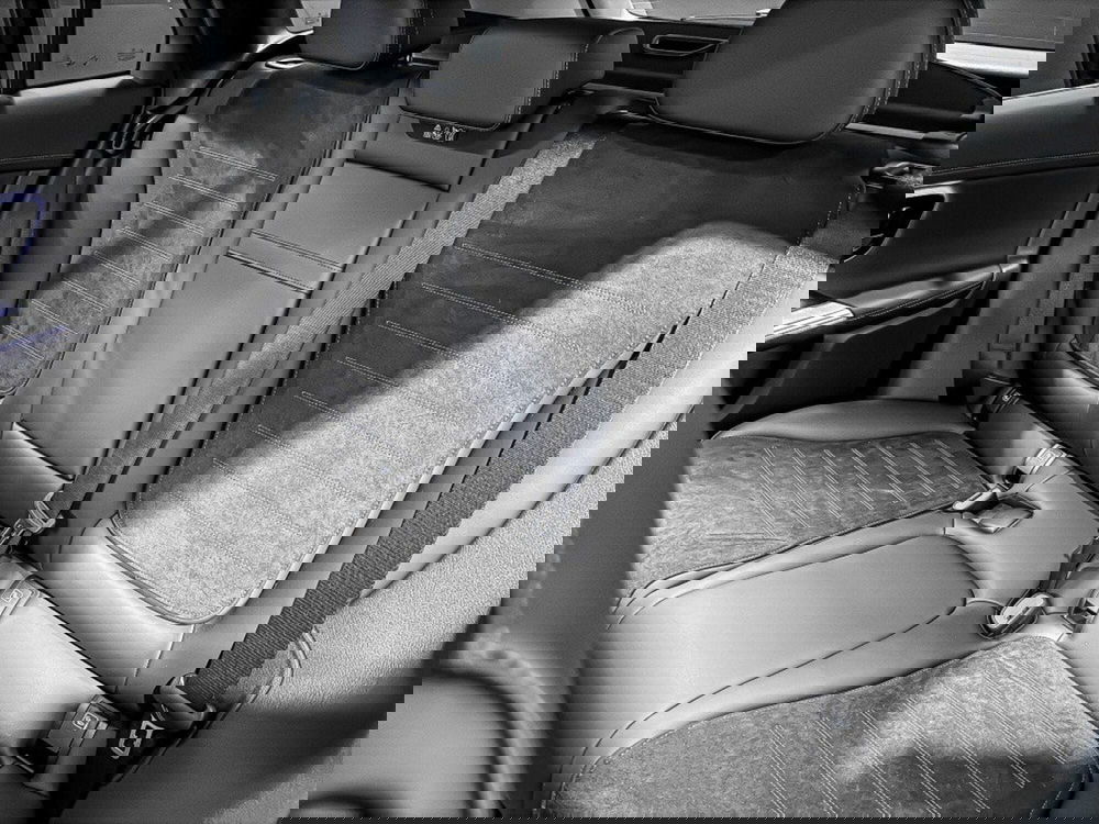 Mercedes-Benz GLC nuova a Ancona (7)