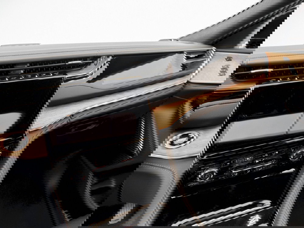 Jeep Grand Cherokee nuova a Prato (6)