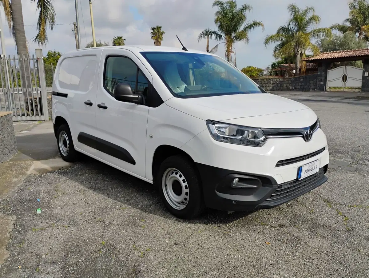 Toyota Proace City Verso usata a Messina (2)