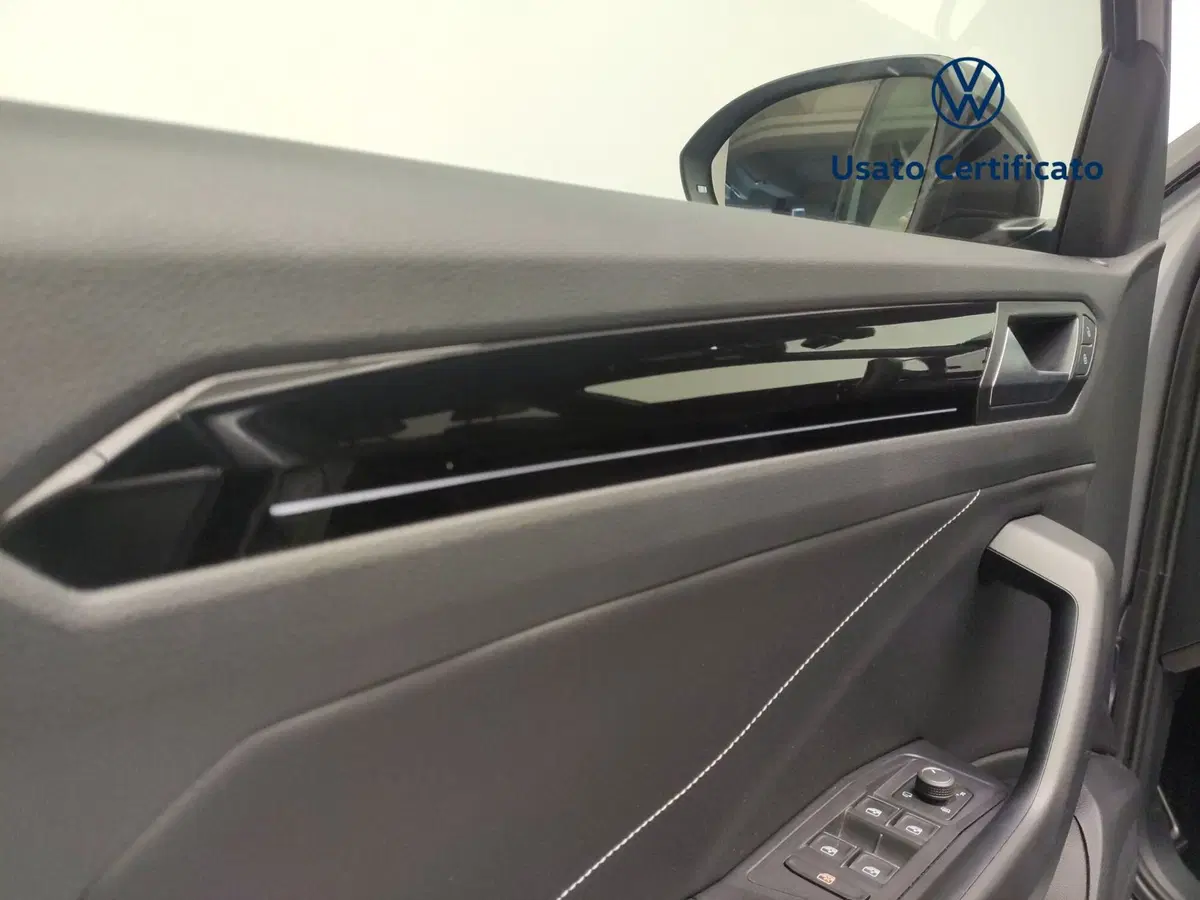 Volkswagen T-Roc usata a Avellino (19)