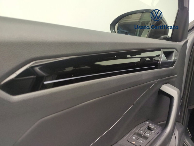 Volkswagen T-Roc usata a Avellino (19)