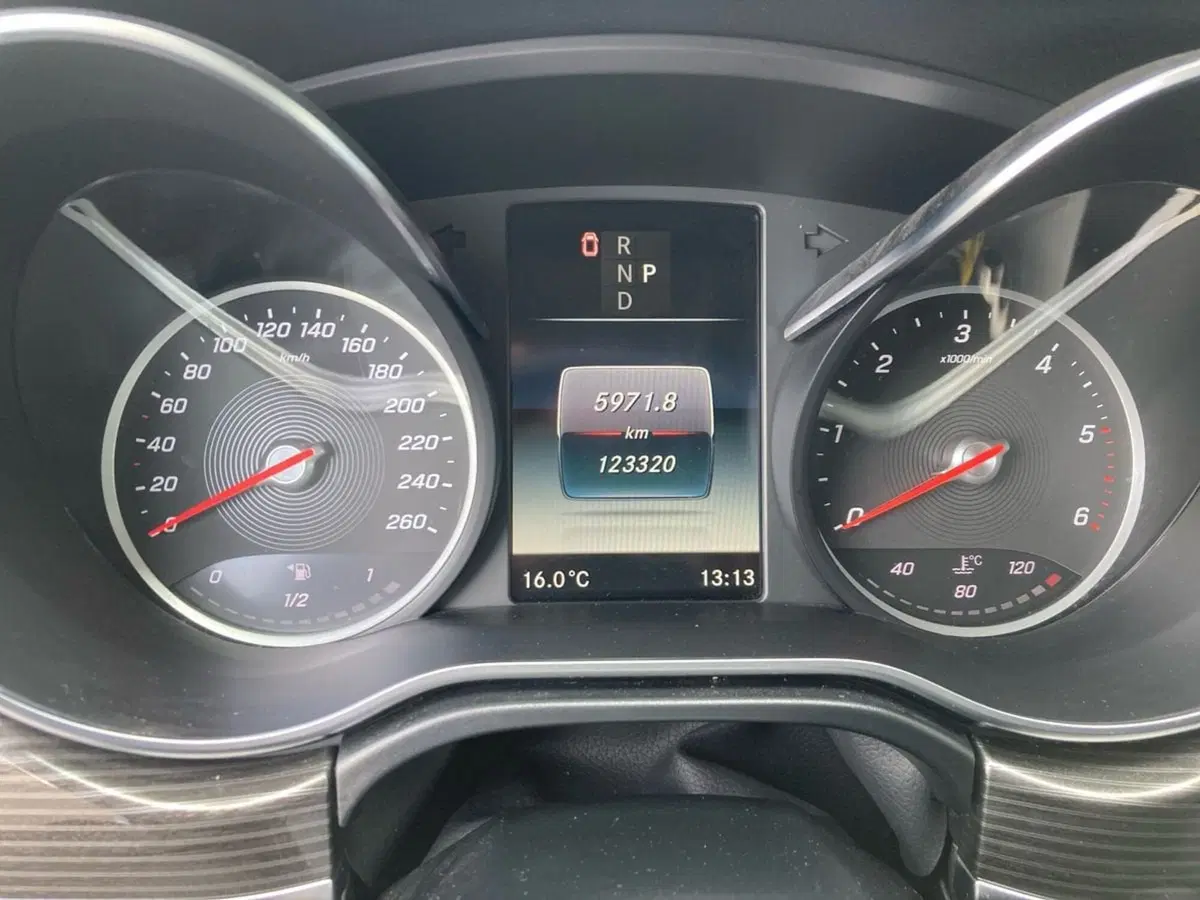 Mercedes-Benz Classe V usata a Milano (13)