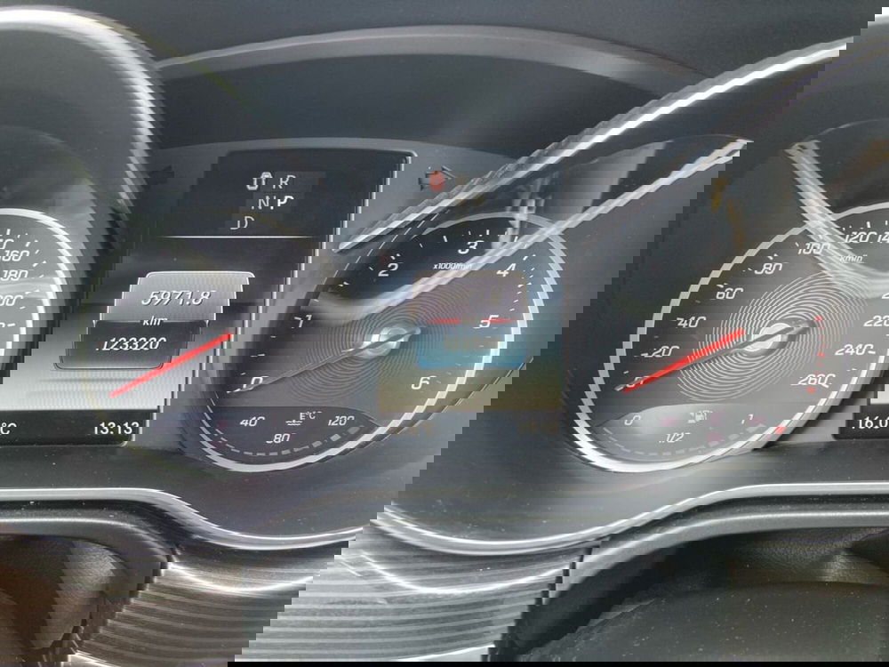 Mercedes-Benz Classe V usata a Milano (13)