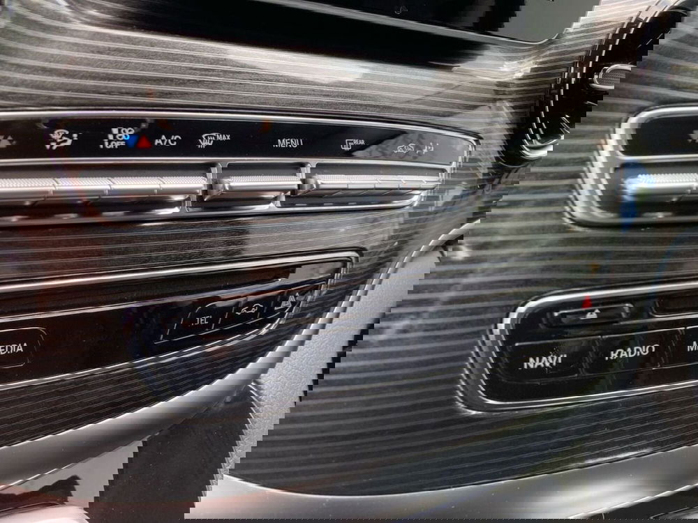 Mercedes-Benz Classe V usata a Milano (14)