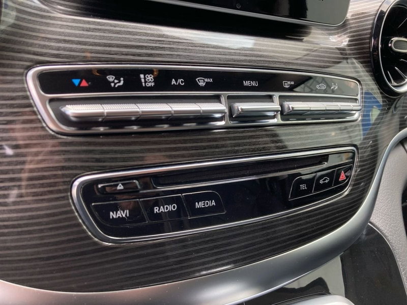 Mercedes-Benz Classe V usata a Milano (14)