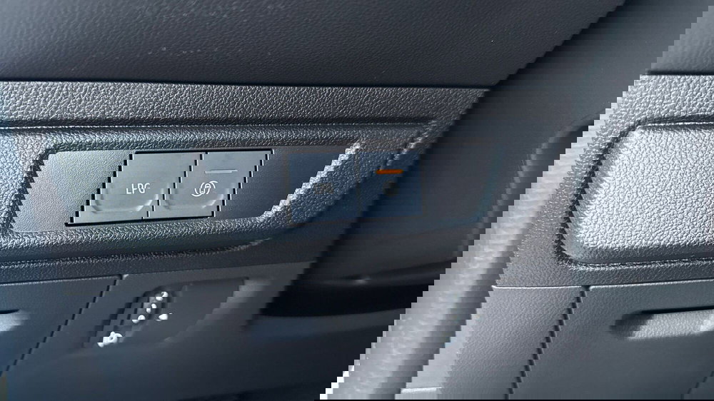 Dacia Sandero usata a Treviso (12)