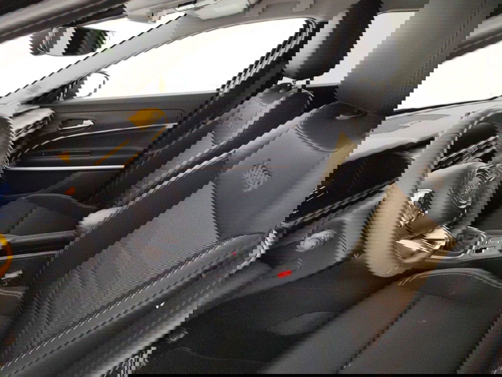 Jeep Avenger usata a Massa-Carrara (7)