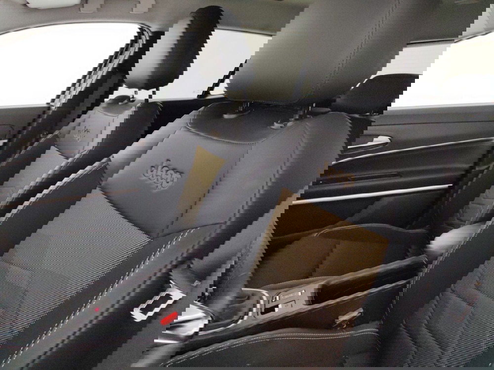 Jeep Avenger usata a Massa-Carrara (9)