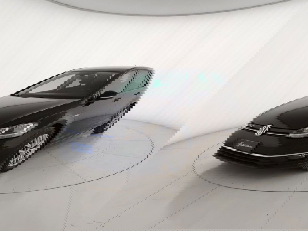 Volkswagen Golf usata a Massa-Carrara