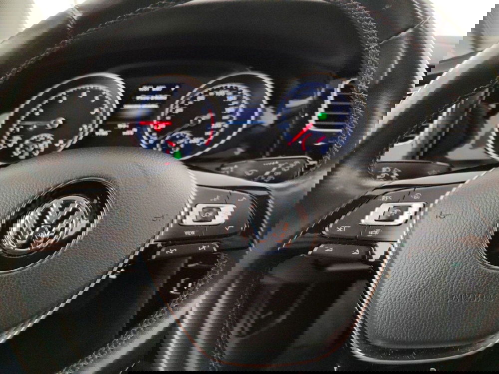 Volkswagen Golf usata a Massa-Carrara (13)